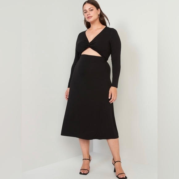 NWT! Fit & Flare Twist-Front Cutout Midi Dress for Women 💜 - Picture 7 of 9